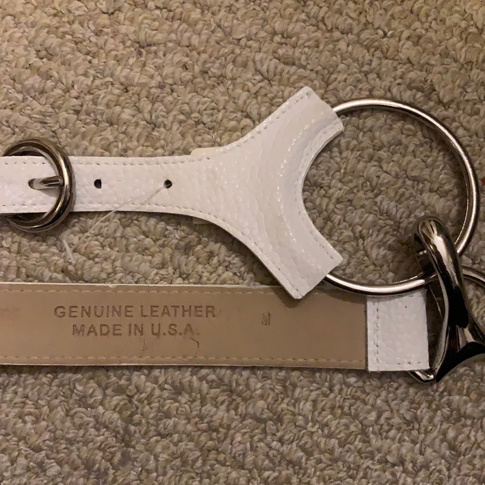NWT! Vintage white leather belt with silver hoop